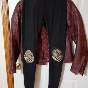 Studded knee leggings ‼️Moving Sale‼️